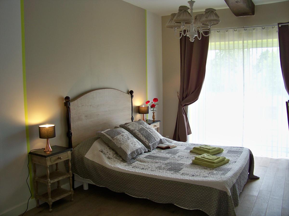 La Genoise Bed & Breakfast Tillieres Exterior photo